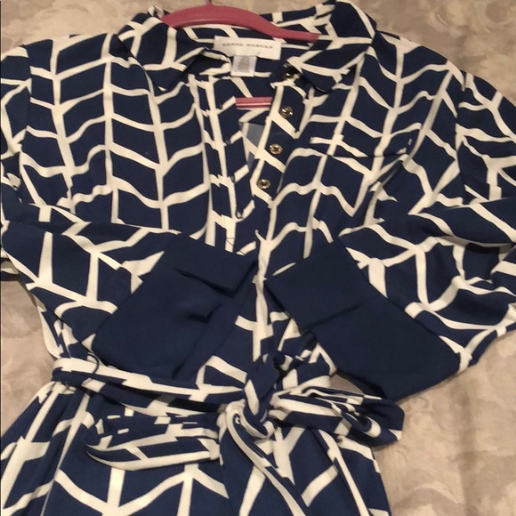 Dress - Picture 4 of 4